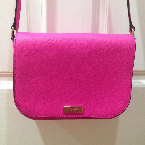 kate spade Handbags - NWOT🌷 Kate Spade Bright Pink Crossbody Purse Bag